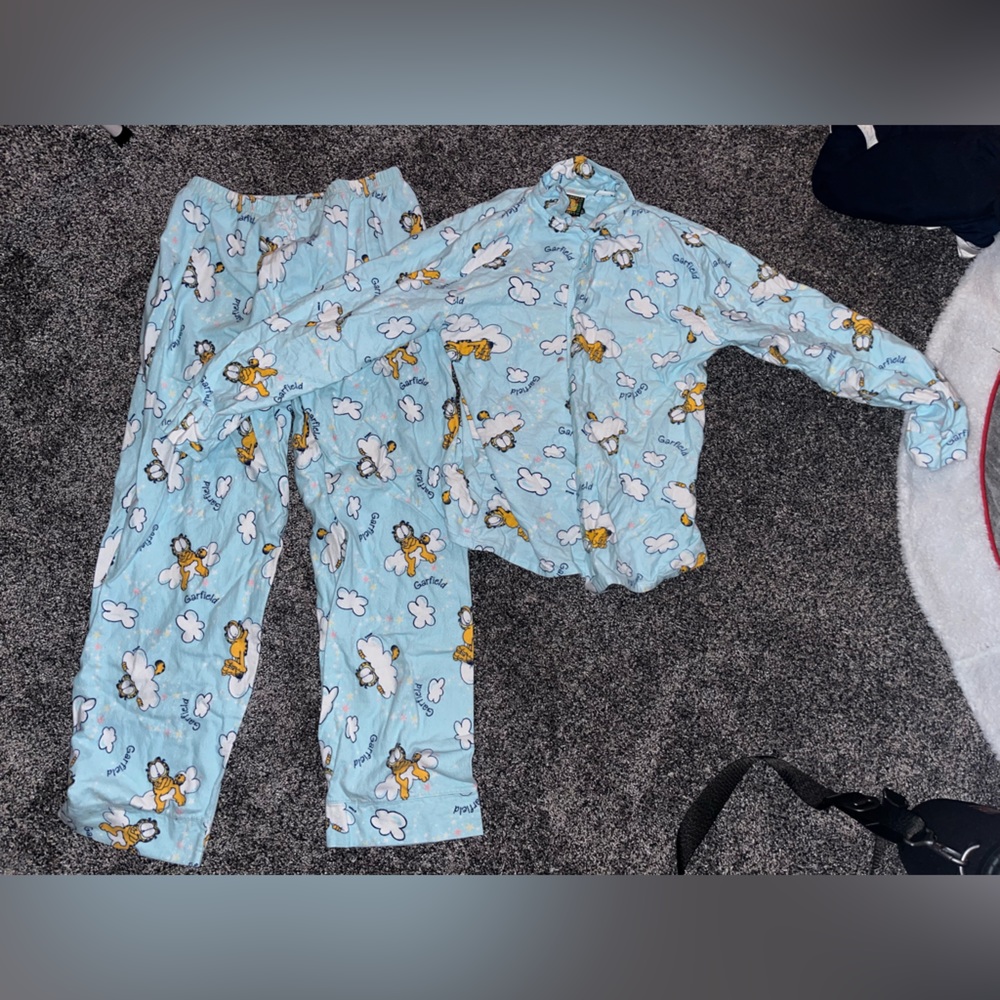 Vintage Garfield pjs!